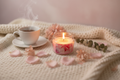 Chandelle rose pivoine ambiance cocooning